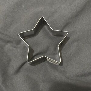 Star-Shaped Metal Cookie Cutter 3 1/2 inch